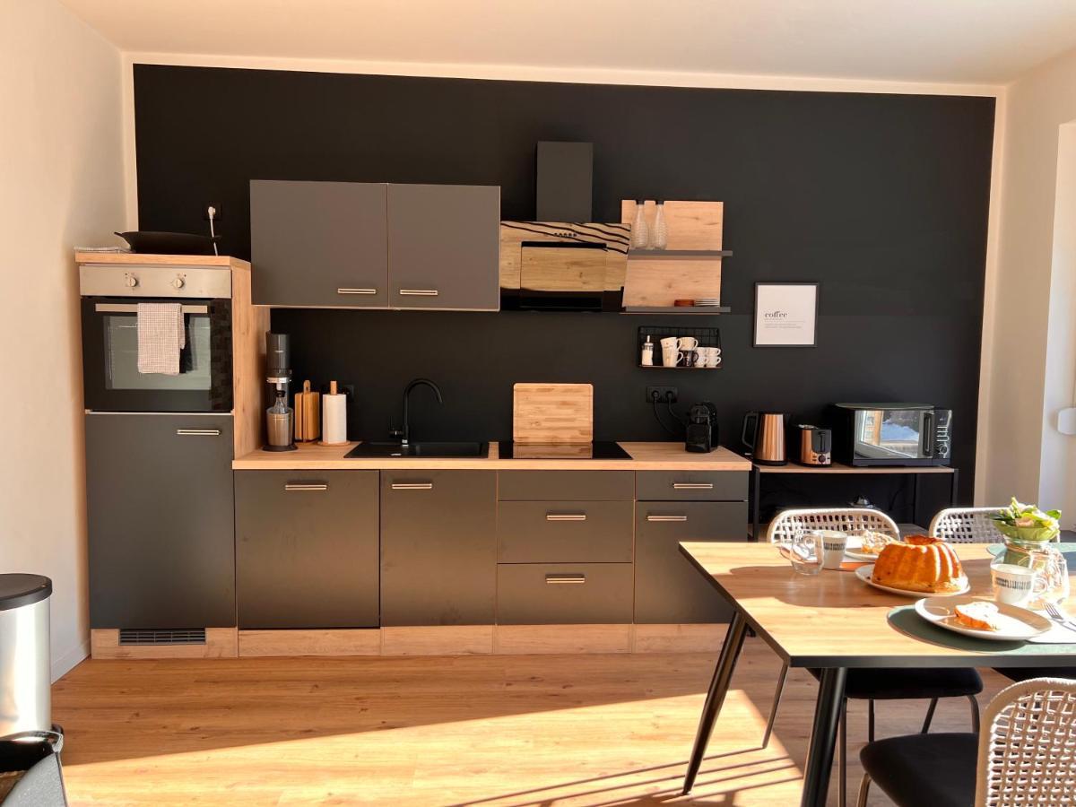 Ferienwohnung Imzaro: Erdgeschoss, 2 Schlafzimmer Plus Schlafsofa, Eigener Eingang, Grosse Terrasse Mit Garten! Spittal an der Drau Buitenkant foto