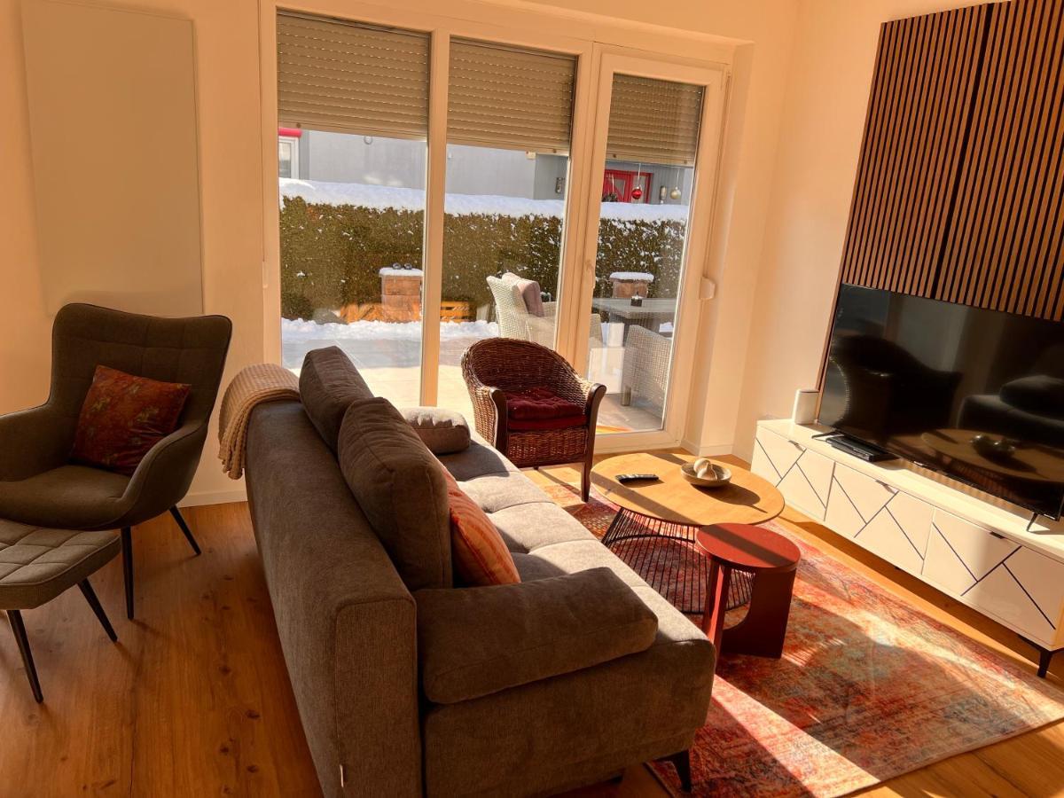 Ferienwohnung Imzaro: Erdgeschoss, 2 Schlafzimmer Plus Schlafsofa, Eigener Eingang, Grosse Terrasse Mit Garten! Spittal an der Drau Buitenkant foto
